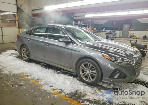 2018 Hyundai Sonata Sport z USA, uszkodzony, nr VIN 5NPE34AF4JH715097